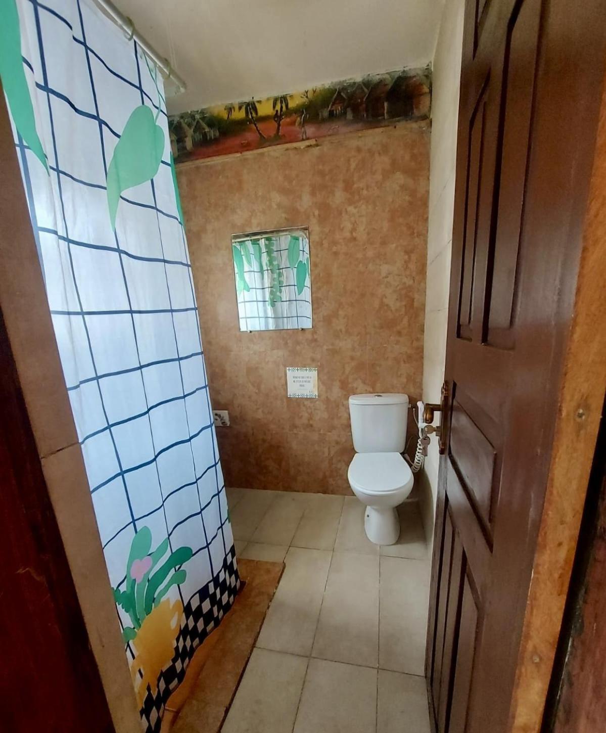 Casa Hotel Sinkiling Gambia Serrekunda Esterno foto