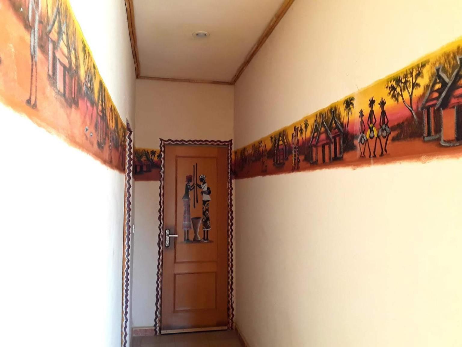 Casa Hotel Sinkiling Gambia Serrekunda Esterno foto